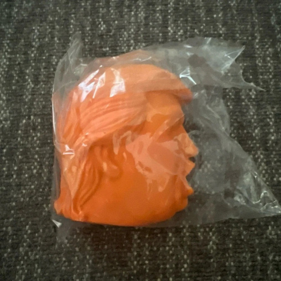 NWT Donald Trump Head Rubber Eraser - Picture 4 of 6